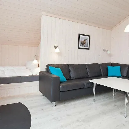 Holiday Xvi Tatil Evi *